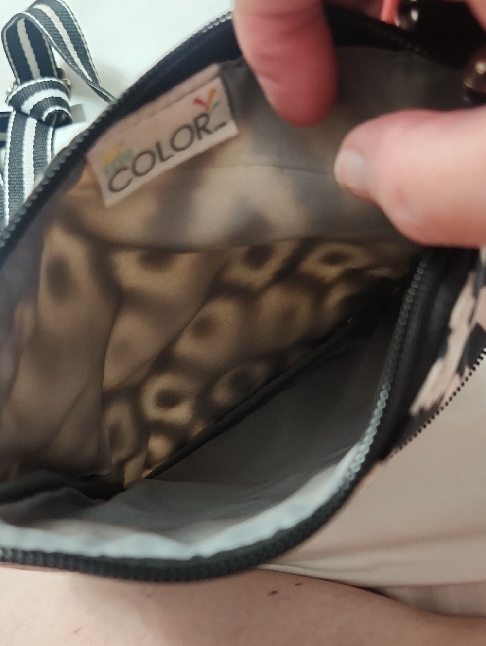 All For Color Geometric Crossbody Bag - Picture 7 of 7